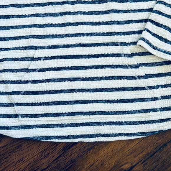 Style & Co Spirit Pull Over Shirt - Picture 3 of 6